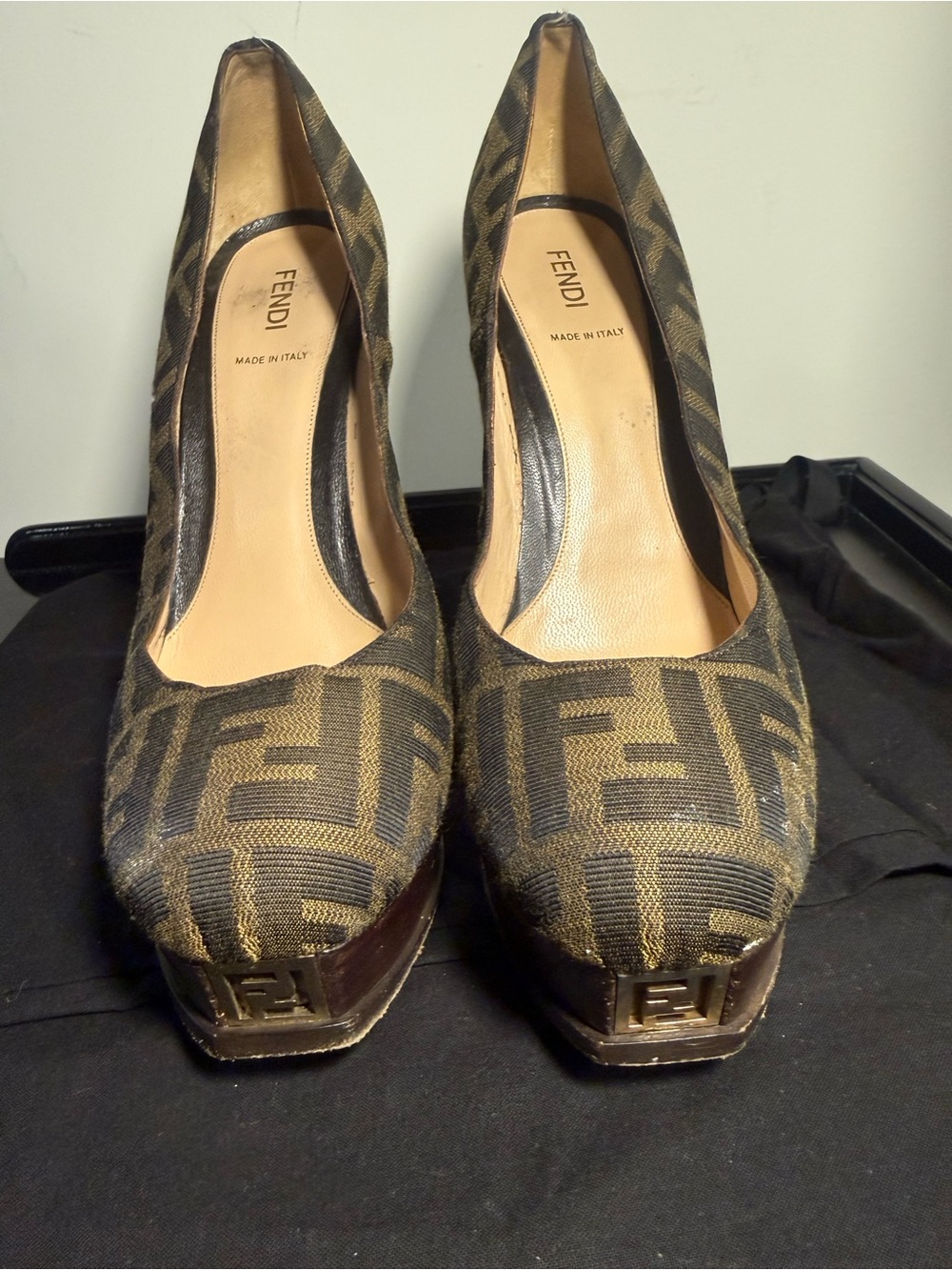 Fendi Logo Platform Pumps (authentic)